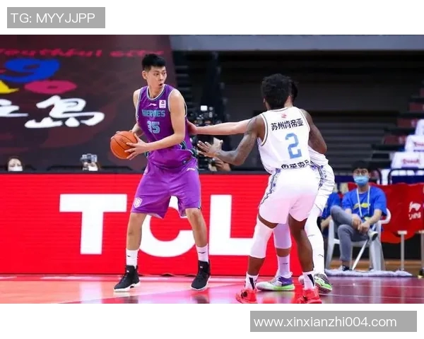 任骏飞领衔广东队奋战CBA赛季展现篮球新风采与团队精神